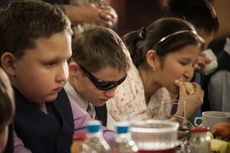 Театр для слепых детей