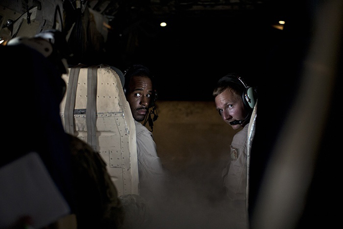 Жизнь на авианосце