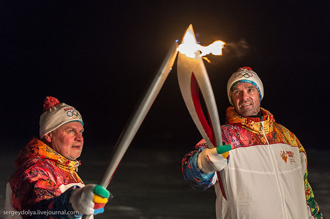 Как прошла эстафета Олимпийского огня на Северном полюсе Как прошла эстафета Олимпийского огня на Северном полюсе
