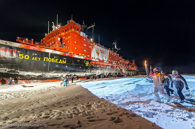 Как прошла эстафета Олимпийского огня на Северном полюсе Как прошла эстафета Олимпийского огня на Северном полюсе