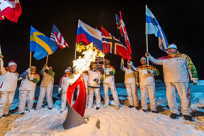 Как прошла эстафета Олимпийского огня на Северном полюсе Как прошла эстафета Олимпийского огня на Северном полюсе