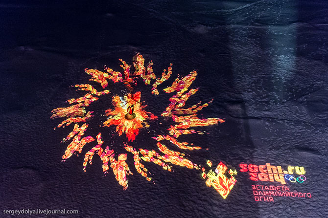 Как прошла эстафета Олимпийского огня на Северном полюсе Как прошла эстафета Олимпийского огня на Северном полюсе