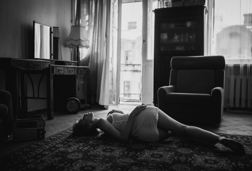 Тимур Супонов делает чувственные фото красивых девушек