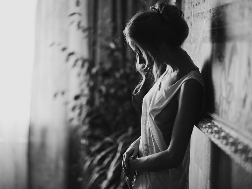 Тимур Супонов делает чувственные фото красивых девушек