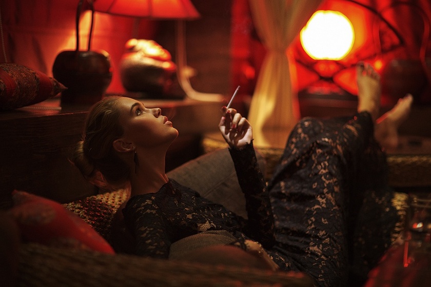 Тимур Супонов делает чувственные фото красивых девушек