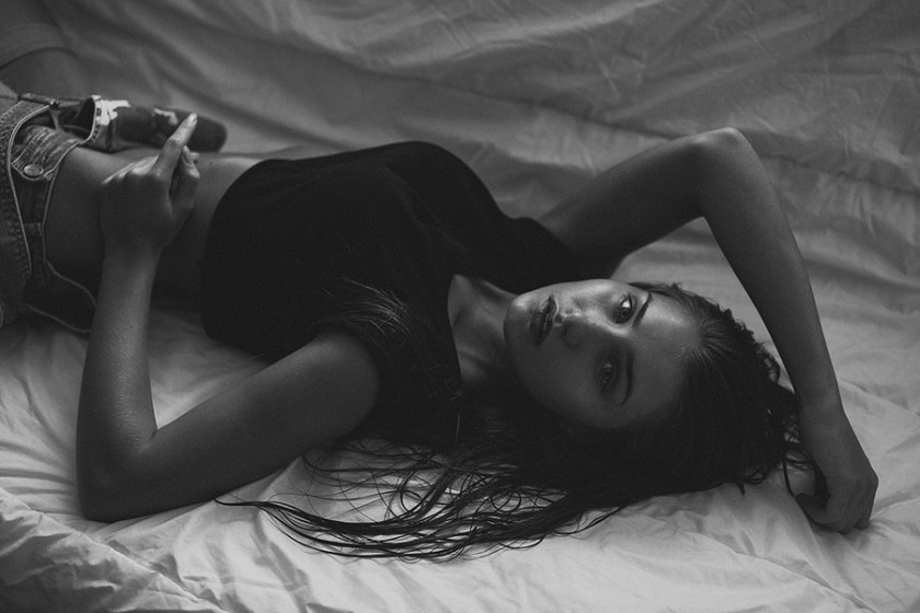 Тимур Супонов делает чувственные фото красивых девушек