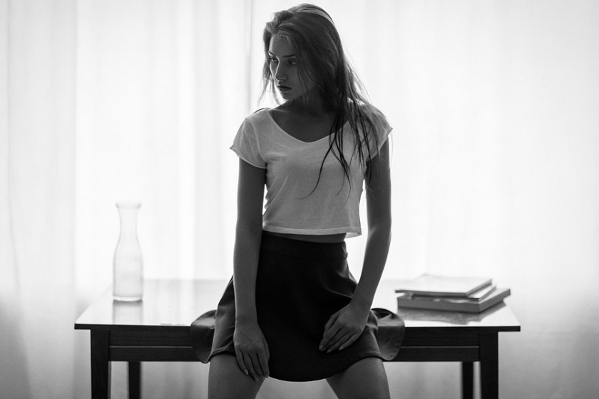 Тимур Супонов делает чувственные фото красивых девушек