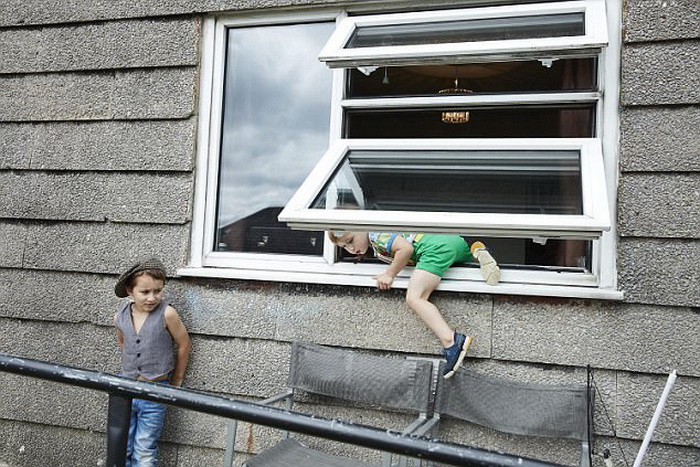 Без школы и запретов: как воспитывают детей в нестандартной английской семье Без школы и запретов: как воспитывают детей в нестандартной английской семье