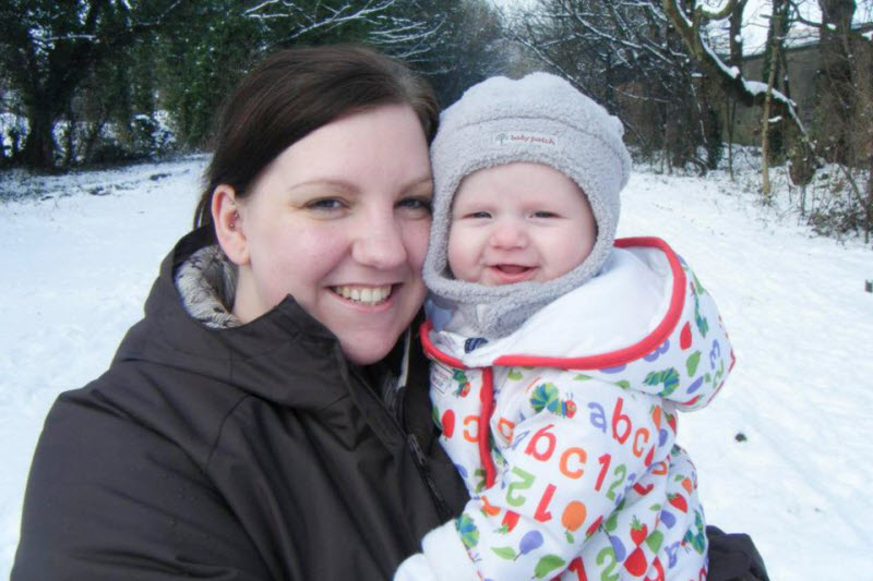 Британка боится, что ее 40-килограммовая грудь может убить ребёнка Британка боится, что ее 40-килограммовая грудь может убить ребёнка