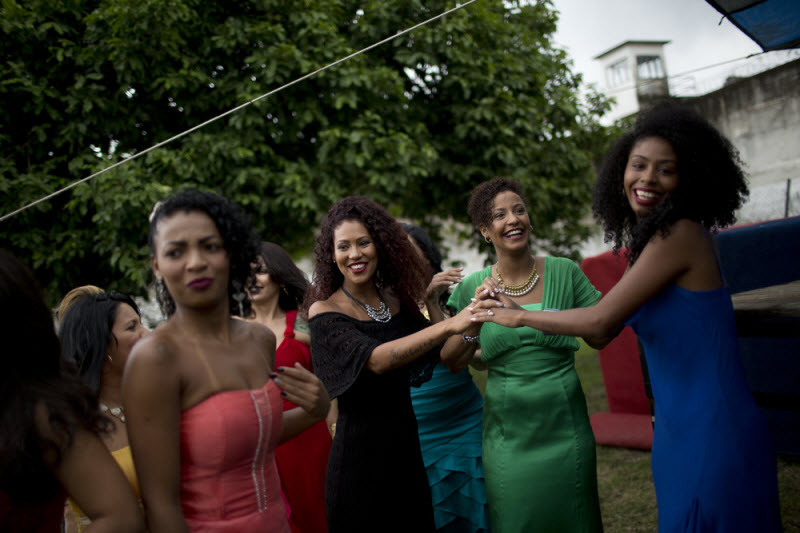 Конкурс красоты в бразильской тюрьме