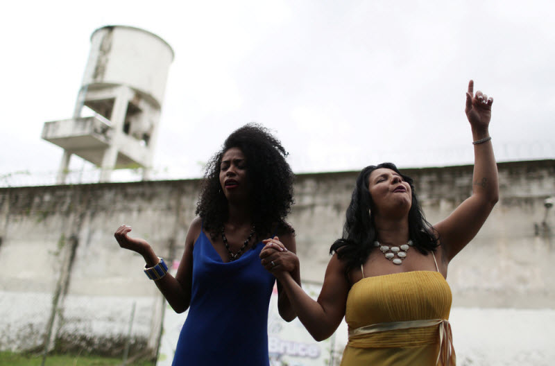 Конкурс красоты в бразильской тюрьме