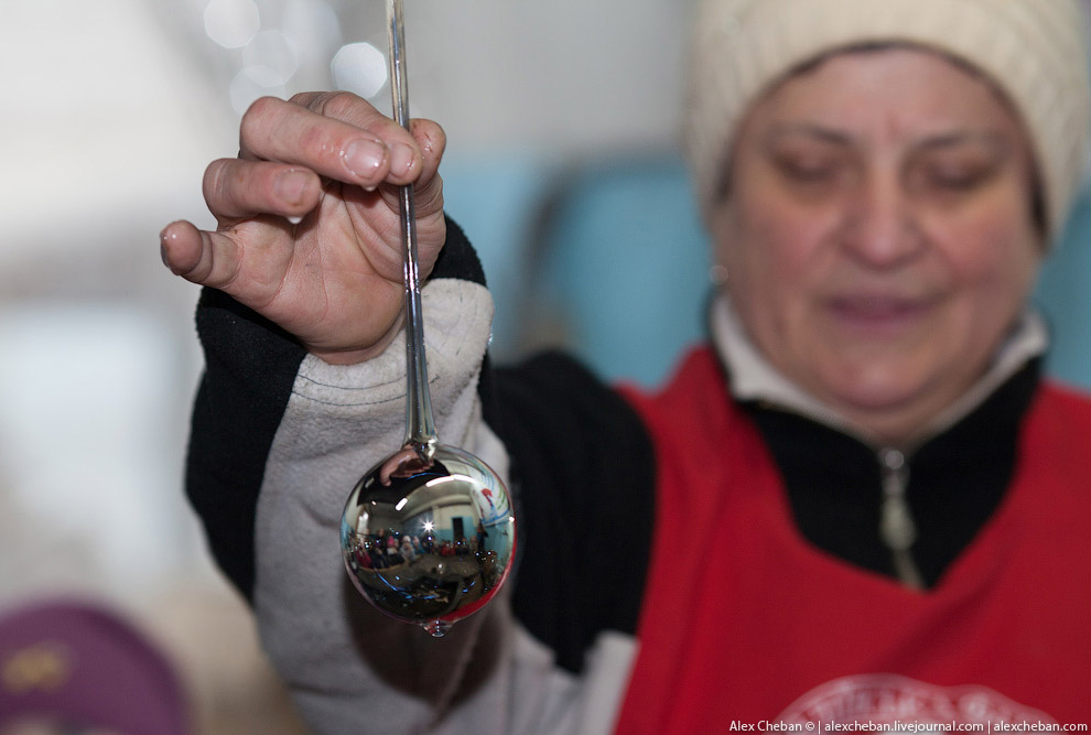 Производство елочных игрушек