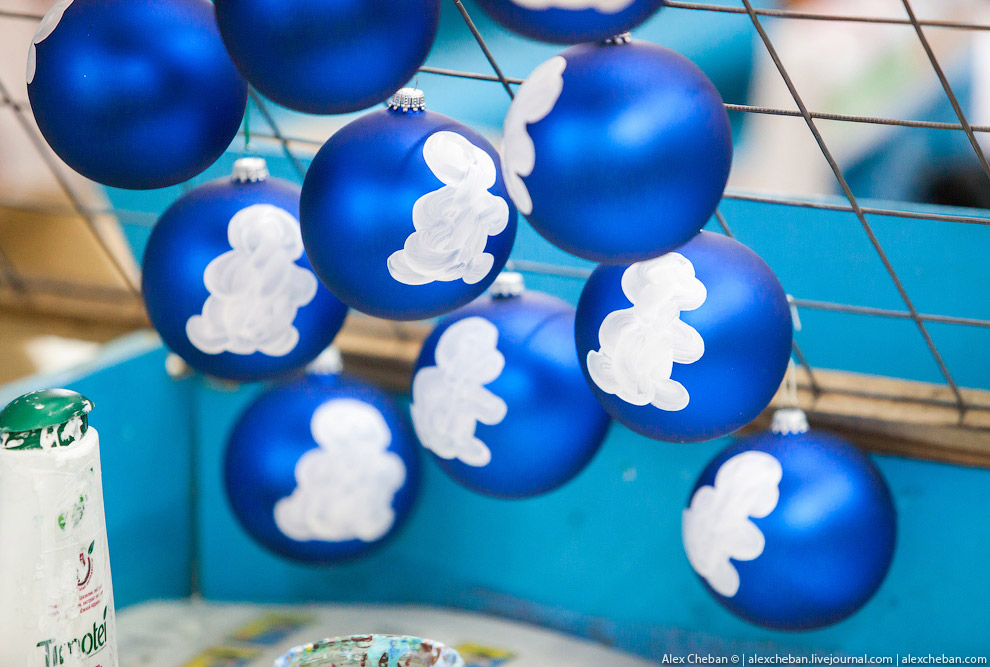 Производство елочных игрушек