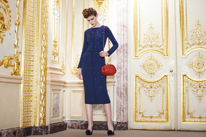 Известный российский дизайнер предлагает встречать Новый год в нарядных пижамах и халатах