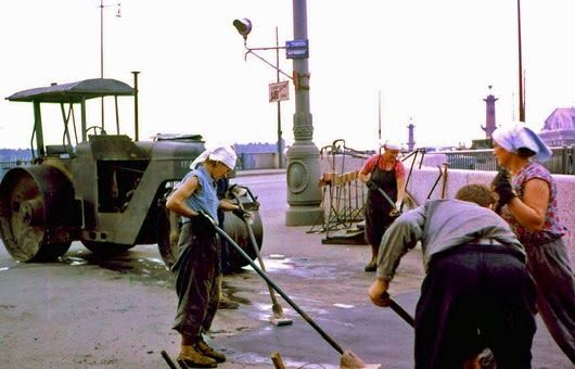 Двадцать мифов о женщинах (19 фото) Двадцать мифов о женщинах (19 фото)