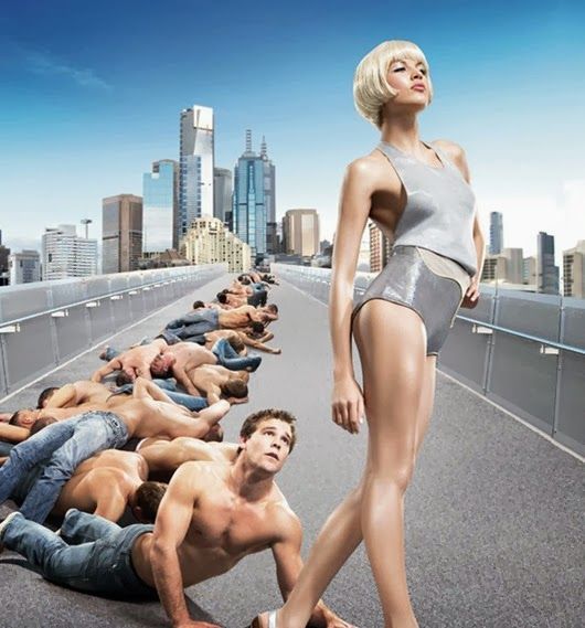 Двадцать мифов о женщинах (19 фото) Двадцать мифов о женщинах (19 фото)