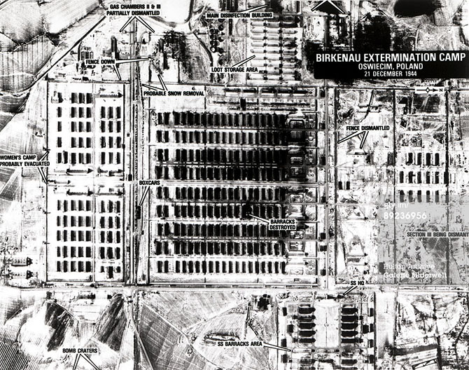 70 лет назад Красная армия освободила лагерь смерти Освенцим 70 лет назад Красная армия освободила лагерь смерти Освенцим