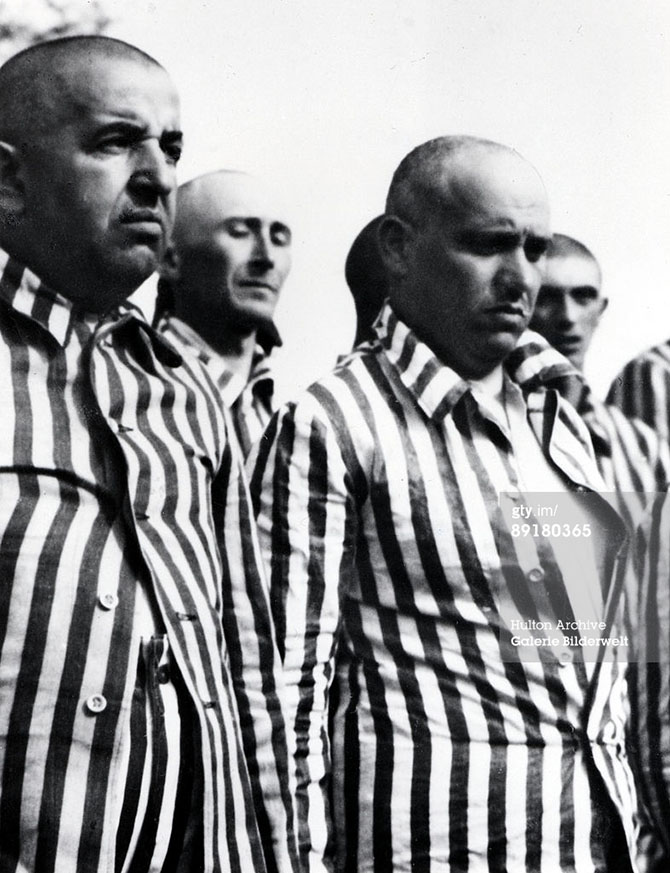 70 лет назад Красная армия освободила лагерь смерти Освенцим 70 лет назад Красная армия освободила лагерь смерти Освенцим