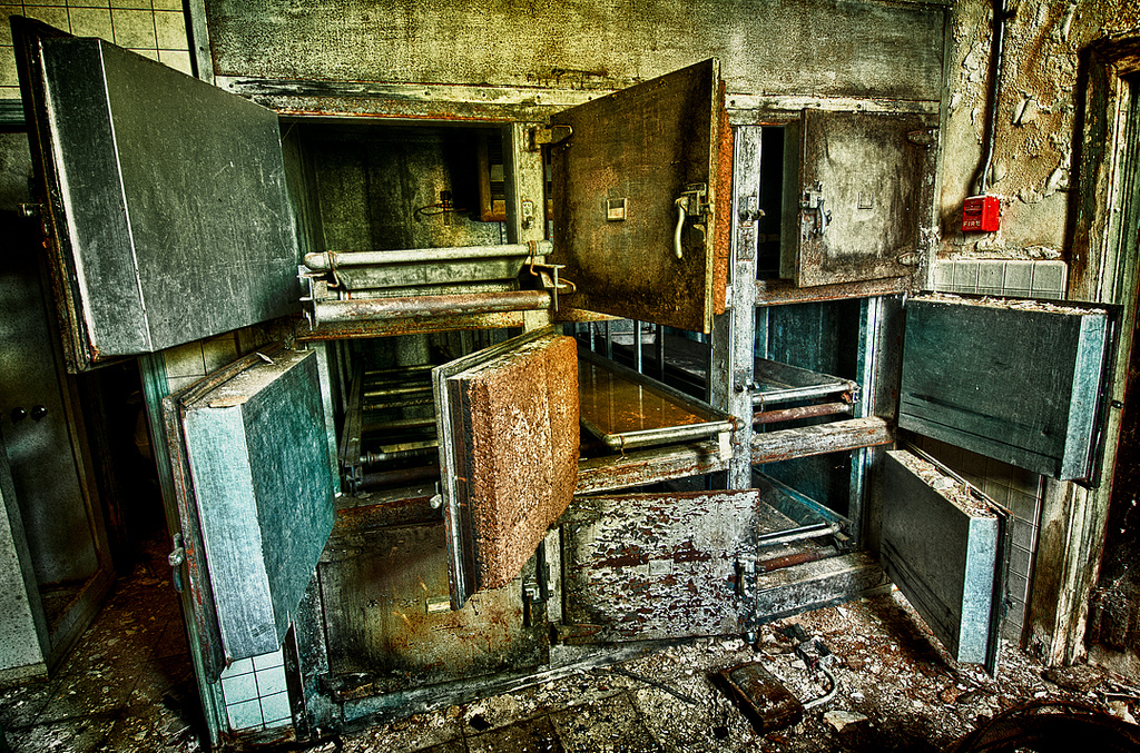 «Дом классный, цена отличная, только риелтор подозрительный какой-то…» или четверка миленьких с виду домов, которые скрывают тревожные тайны «Дом классный, цена отличная, только риелтор подозрительный какой-то…» или четверка миленьких с виду домов, которые скрывают тревожные тайны