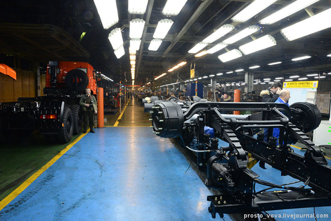 Как рождаются КАМАЗы (31 фото)