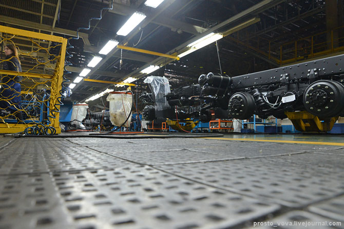 Как рождаются КАМАЗы (31 фото)