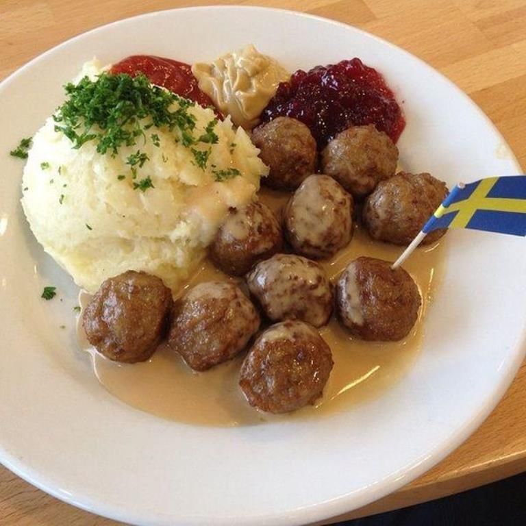 Как живут иммигранты в Швеции (33 фото)