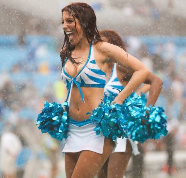 Девушки и вода