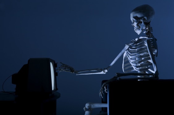 «Почему Старуха с косой не любит голливудские фильма?» или четверка популярных смертей в кино, которые абсолютно невозможны, с точки зрения науки