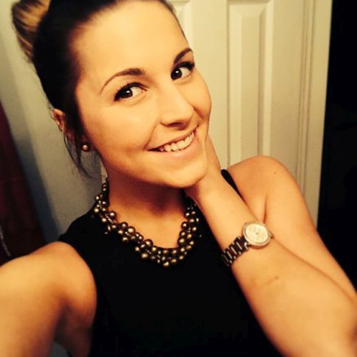 Девушки улыбаются (36 фото)