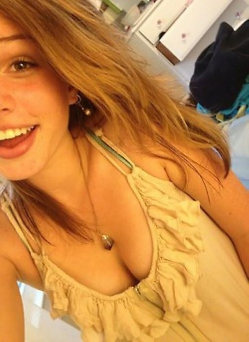 Девушки улыбаются (36 фото)