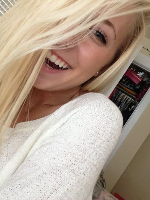 Девушки улыбаются (36 фото)