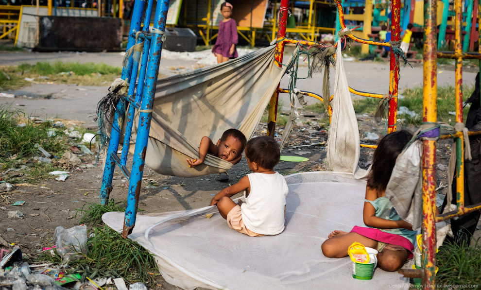 Жизнь в трущобах Жизнь в трущобах