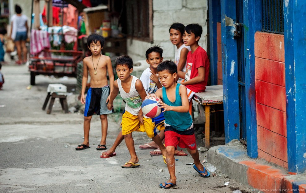 Жизнь в трущобах Жизнь в трущобах