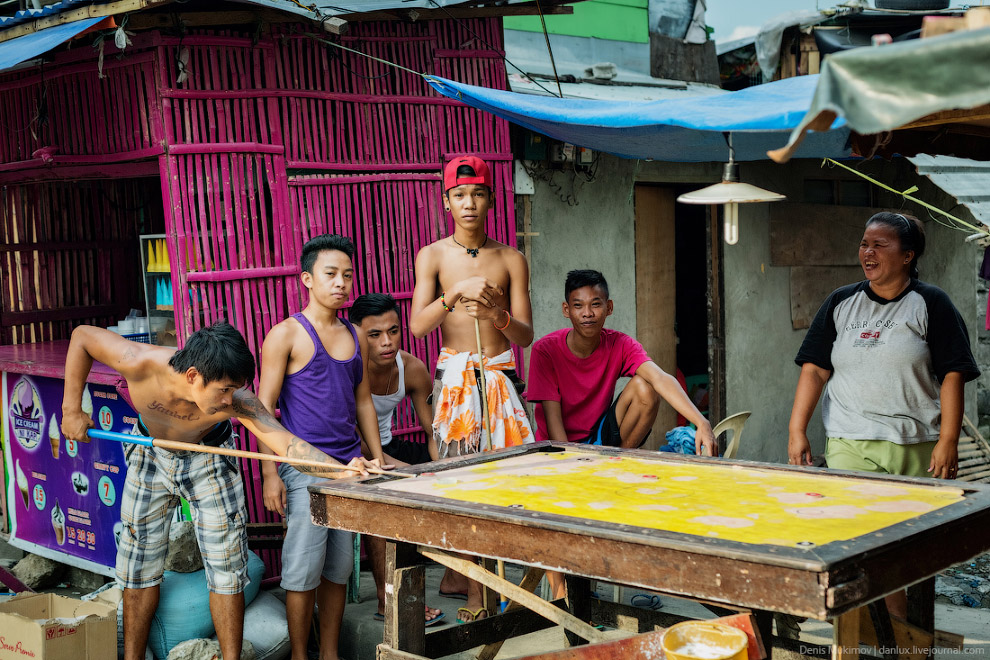 Жизнь в трущобах Жизнь в трущобах