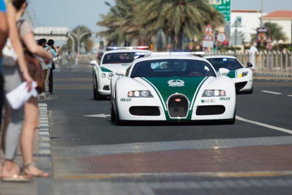 Как ведут себя на дорогах в разных странах Как ведут себя на дорогах в разных странах