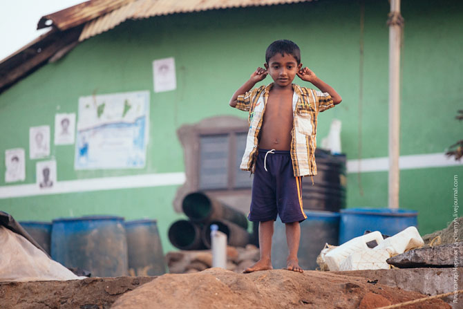 По ту сторону курорта. Морской порт Вижинджам По ту сторону курорта. Морской порт Вижинджам