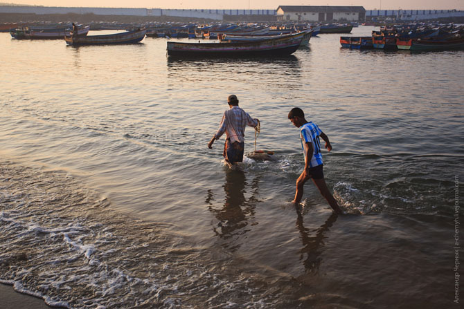 По ту сторону курорта. Морской порт Вижинджам По ту сторону курорта. Морской порт Вижинджам