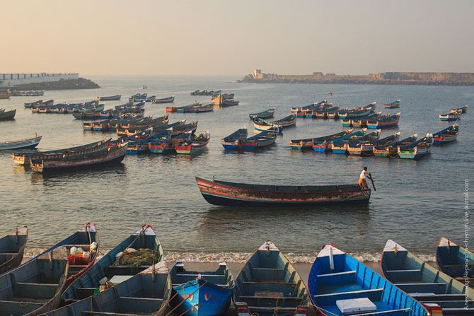 По ту сторону курорта. Морской порт Вижинджам По ту сторону курорта. Морской порт Вижинджам