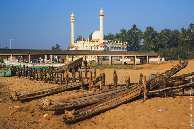 По ту сторону курорта. Морской порт Вижинджам По ту сторону курорта. Морской порт Вижинджам