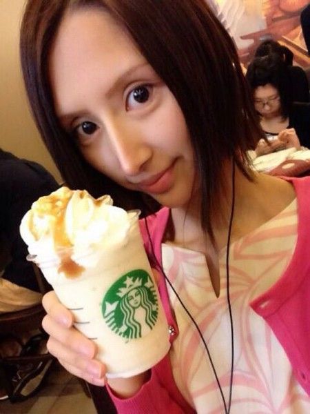 Звезда порно из Японии сделала пластическую операцию (10 фото)