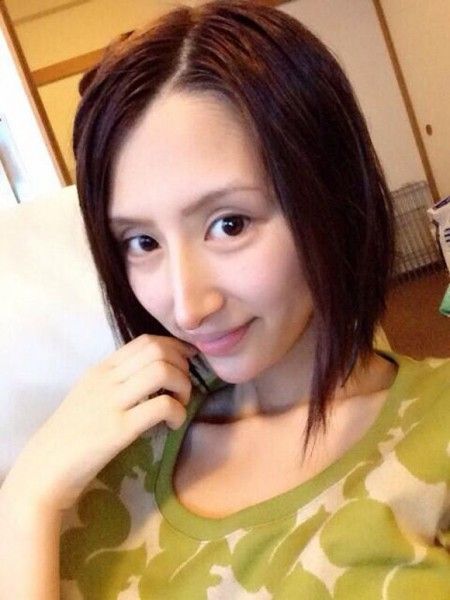 Звезда порно из Японии сделала пластическую операцию (10 фото)