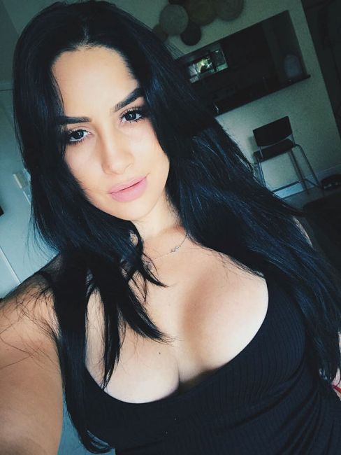 Красивые девушки из «Инстаграм»