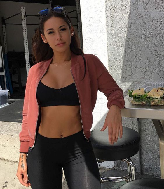 Красивые девушки из «Инстаграм»