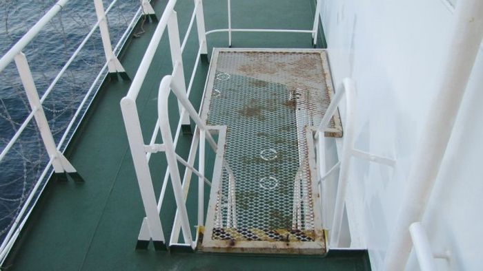 Способы защиты судна от сомалийских пиратов