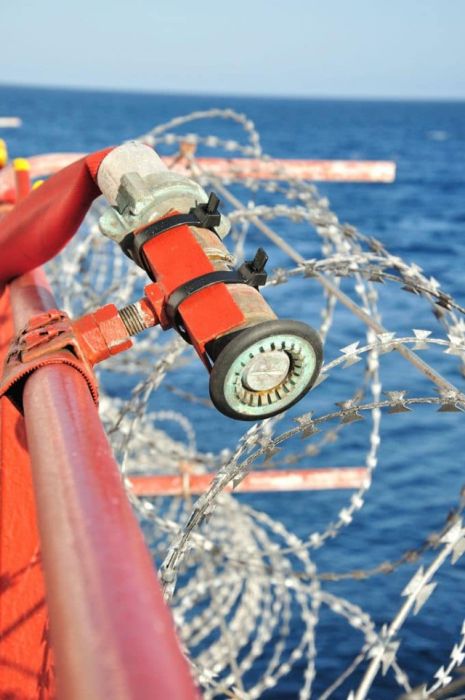 Способы защиты судна от сомалийских пиратов