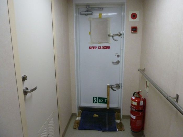 Способы защиты судна от сомалийских пиратов