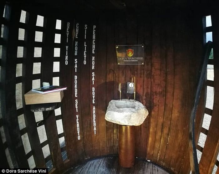 Фонтаны с необычным содержимым Фонтаны с необычным содержимым