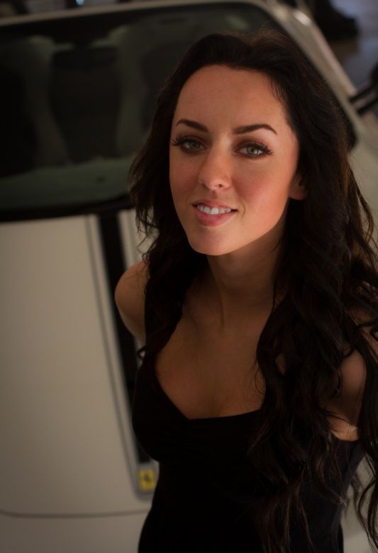 Девушки и автомобили