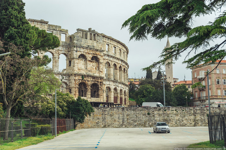Древний амфитеатр в Хорватии Древний амфитеатр в Хорватии