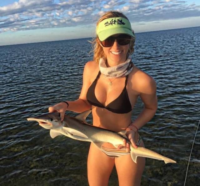 Девушки и рыбалка